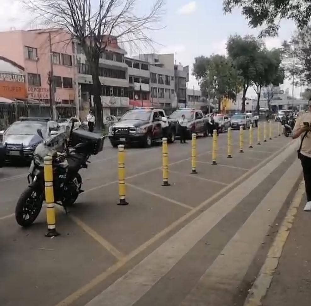 Fuerte operativo contra comercio informal en la zona terminal de Toluca ...