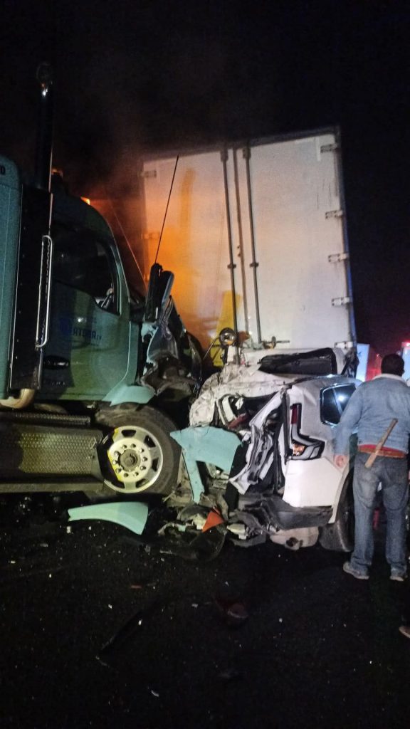 Accidente vial en la autopista Toluca-Atlacomulco deja tres lesionados ...