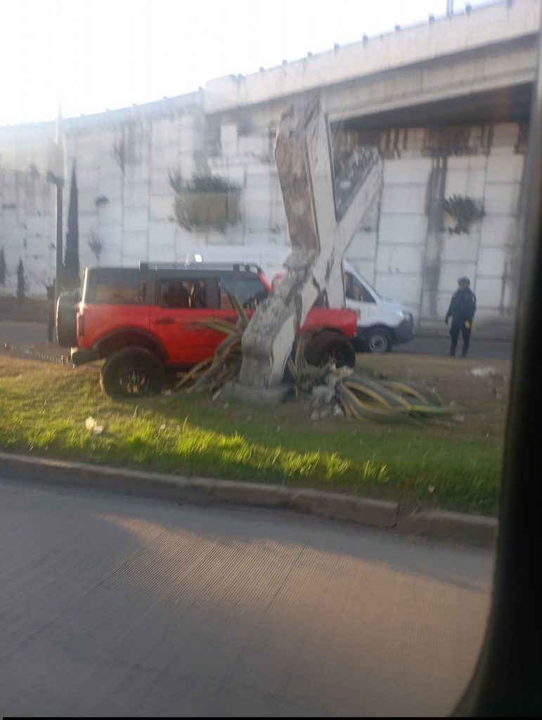 Fatal accidente en Paseo Tollocan deja una persona sin vida - Muspato